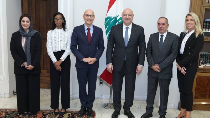 عون: تدمير إسرائيل للقرى في الجنوب انتهاك صارخ للقوانين الدولية ويستوجب تحركا عاجلا