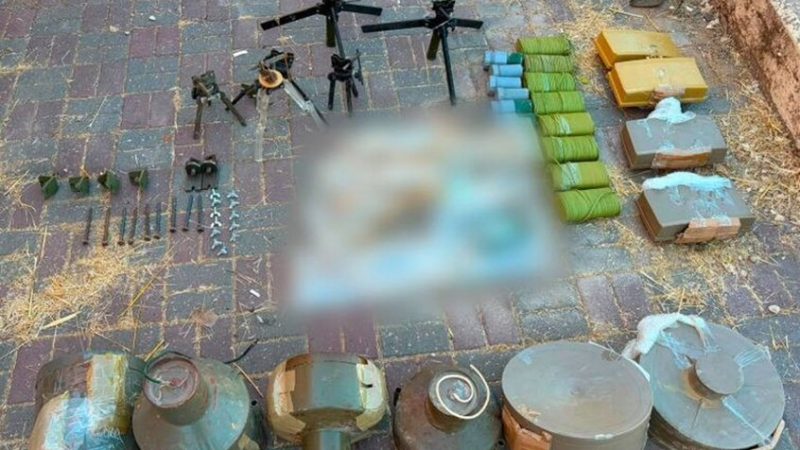 الجيش الإسرائيلي: ضبط عشرات الأسلحة لـ”حزب الله” في المنطقة الأمنية في جنوب لبنان
