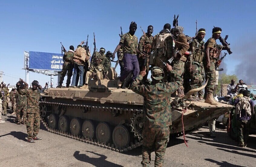 السودان.. الجيش يحكم سيطرته على محاور شمال كردفان وتقارير أممية عن نقل أسلحة للدعم السريع