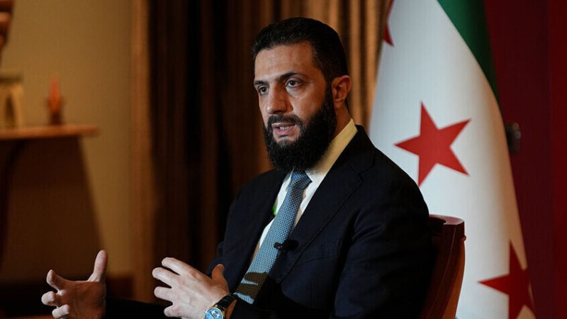 خلال اتصال مع بن سلمان.. الشرع يدين استهداف المنشآت النفطية السعودية ويؤكد دعم دمشق لأمن المملكة