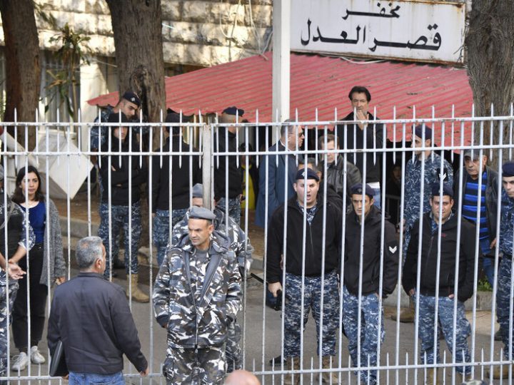 توقيف حاكم مصرف لبنان السابق رياض سلامة داخل مستشفى في جبل لبنان