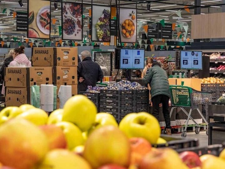 بلومبرغ تحذر: الحروب والمناخ يهددان بارتفاع قياسي في أسعار الغذاء العالمي