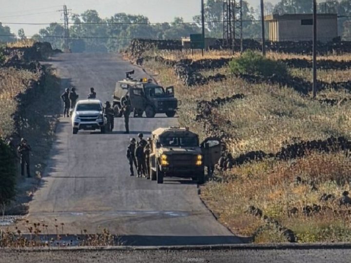 سوريا.. حاجز عسكري إسرائيلي بريف القنيطرة الجنوبي وعمليات تفتيش للمارة