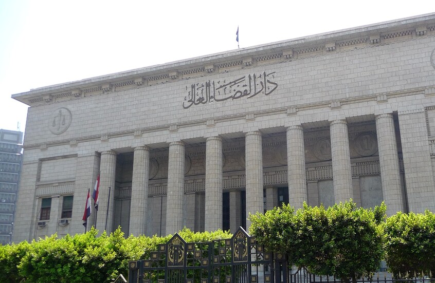 محكمة مصرية تقضي بالمؤبد لـ9 متهمين في قضية إرهاب