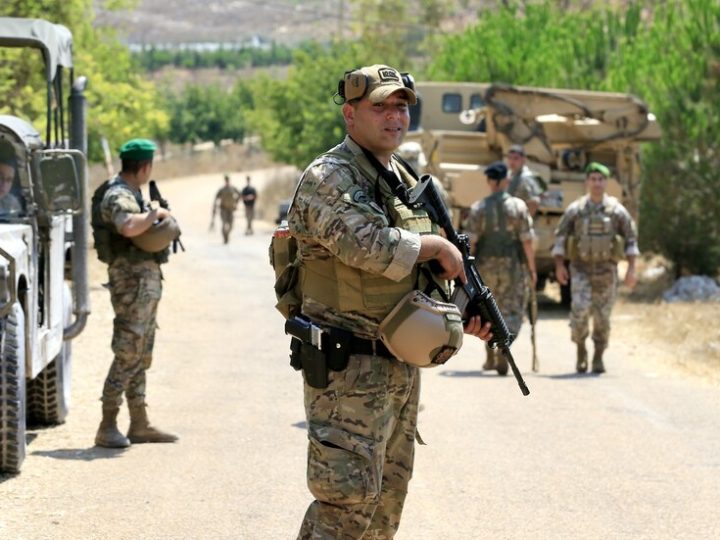 مستشار نتنياهو: تنفيذ الاتفاق مع لبنان مرتبط بنزع سلاح “حزب الله”