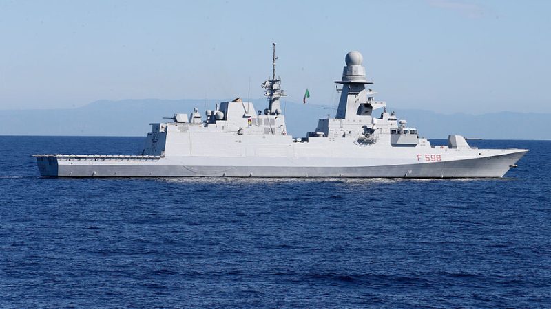 وزارة الدفاع الإيطالية: تفتيش ناقلة نفط ترفع علم الكاميرون بعد اعتراضها