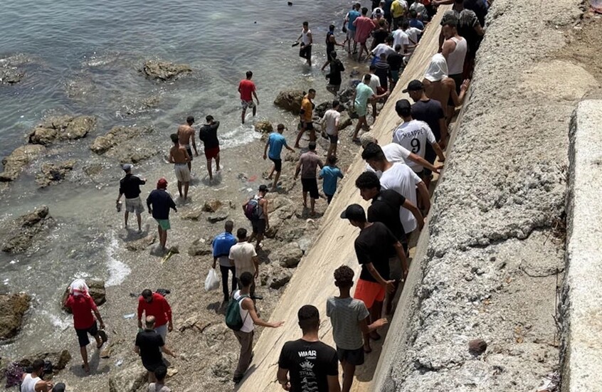 الداخلية المغربية تكشف حقيقة أحداث سبتة ومليلية: تضليل رقمي وشبكات اتجار بالبشر