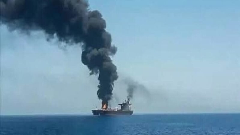 إيران تكشف عبر “رويترز” شروطها مقابل إعادة حركة السفن عبر مضيق هرمز