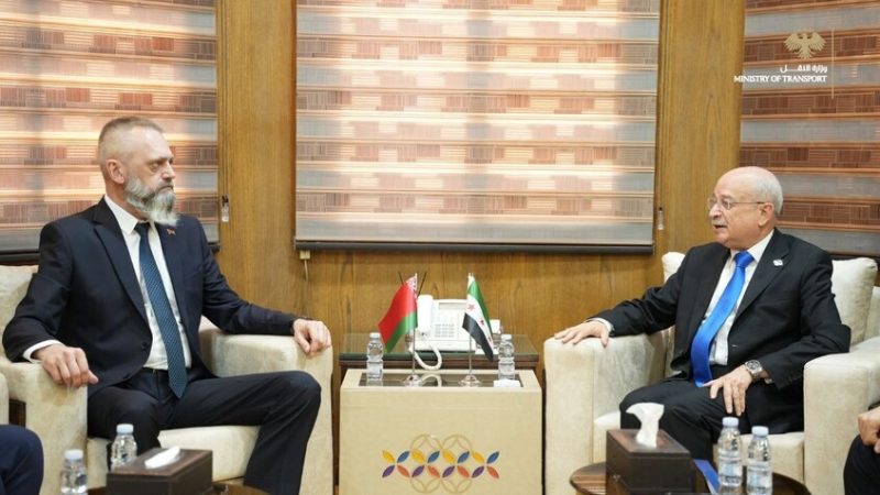 سوريا وبيلاروس تبحثان التعاون في قطاع النقل وبناء الطرق والجسور