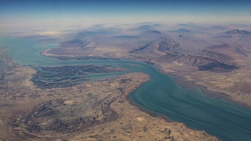 “وول ستريت جورنال”: إيران وعُمان اتفقتا على خطة لفتح مضيق هرمز