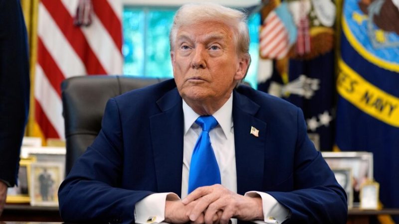 ترامب: نتحدث مع الإيرانيين وأفضّل التوصل إلى اتفاق لأنني لا أريد قتل الناس