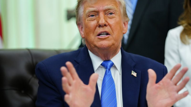 ترامب: من الممكن أن تبدأ حياة الجحيم في الولايات المتحدة بحلول نهاية العام بسبب الديمقراطيين