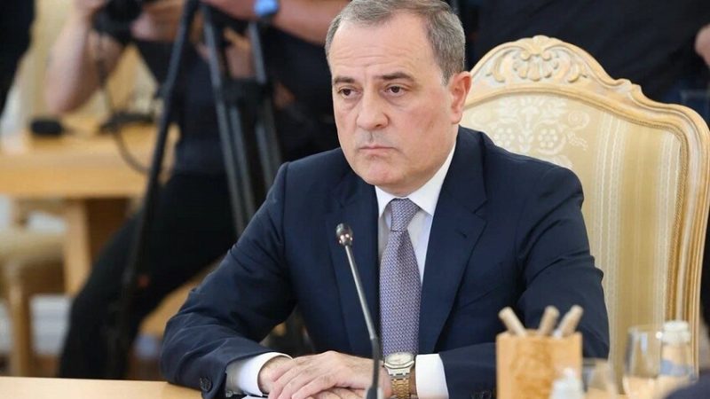 وزير الخارجية الأذربيجاني: مستعدون لتزويد أوكرانيا بالغاز