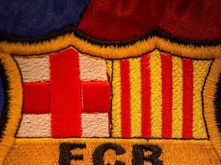 بشكل مفاجئ.. ليفربول يحسم صفقة التعاقد مع لاعب برشلونة