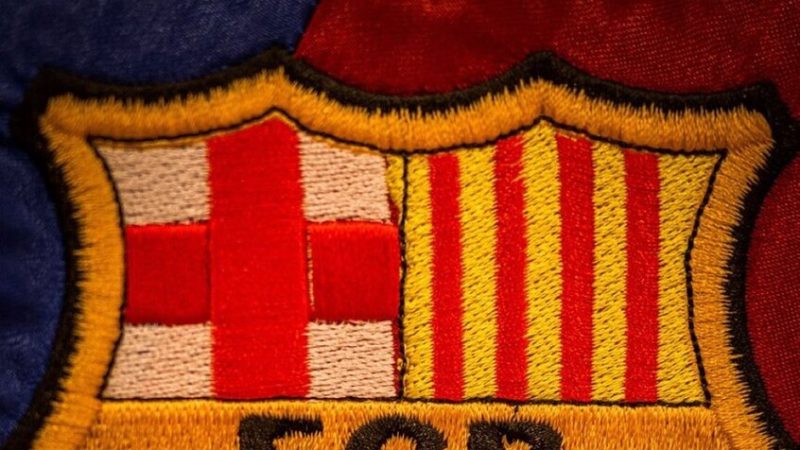 بشكل مفاجئ.. ليفربول يحسم صفقة التعاقد مع لاعب برشلونة