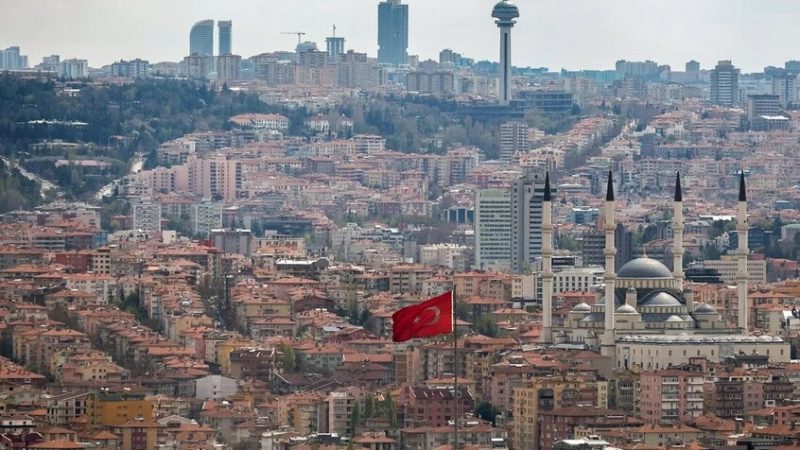 رجال أعمال أتراك يدعون أنقرة للتفاوض مع كييف بشأن أمن الملاحة في البحر الأسود