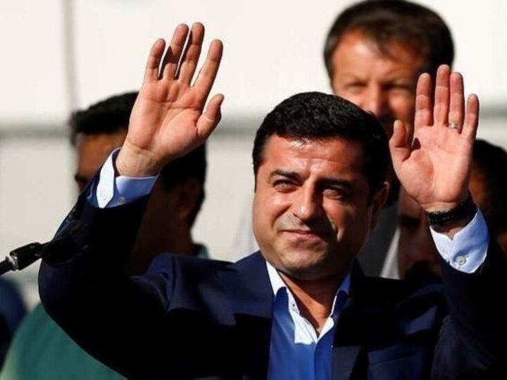 مستشار أردوغان السابق: القانون الإطاري قد يفتح باب الإفراج عن دميرطاش
