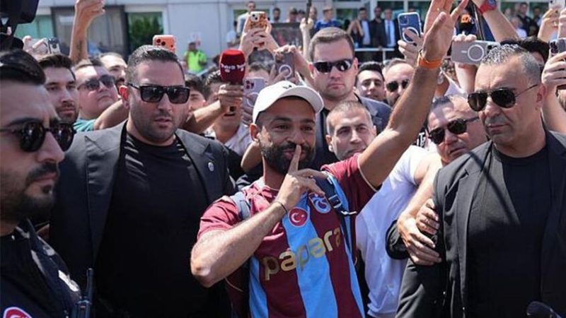 “سحر” محمد صلاح يغزو العالم.. إذاعة مباريات طرابزون سبور في 40 دولة