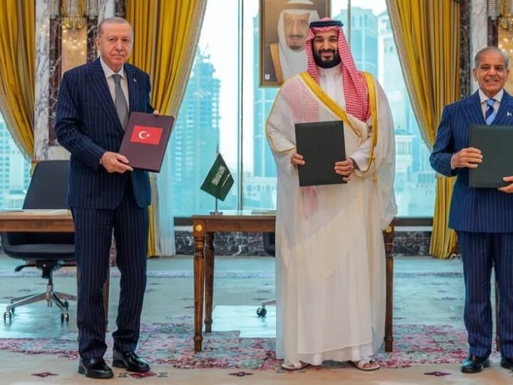 الإعلام الإسرائيلي: لماذا اختارت مصر البقاء خارج “اتفاق مكة” للدفاع المشترك؟
