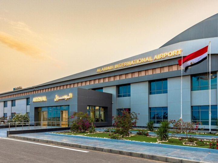 مصر ترحب بقرار روسيا فتح خطوط جوية مباشرة إلى مطاري برج العرب والعلمين الدوليين