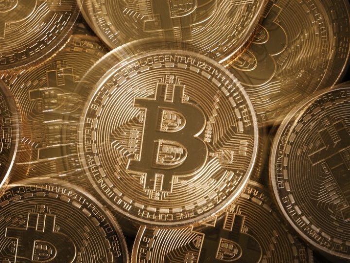 روسيا تفتح أبواب البورصة للعملات المشفرة