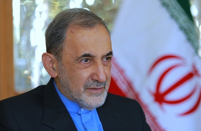 مستشار خامنئي يوجه رسالة للسعودية