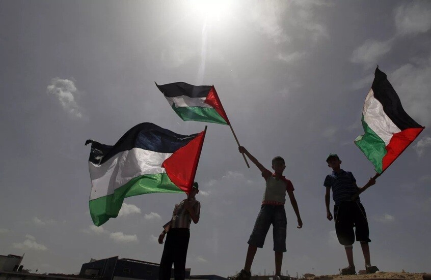 مستشار الرئيس الفلسطيني: نقدر عالياً دعم روسيا وبوتين للقضية الفلسطينية