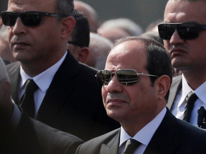 مصر.. السيسي يصدر قرارات بخصوص قادة كبار