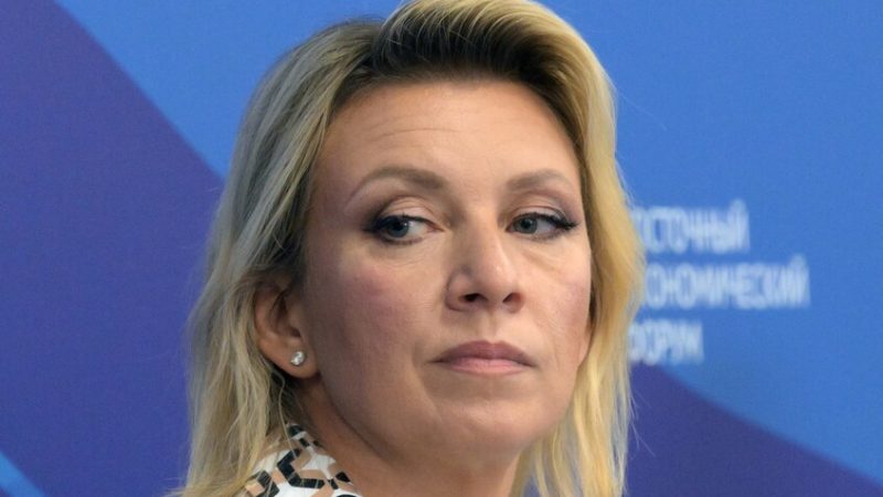 زاخاروفا: تسوية الأزمة الأوكرانية تكمن في استئصال جذورها العميقة وليس في مخطط تلطيفي