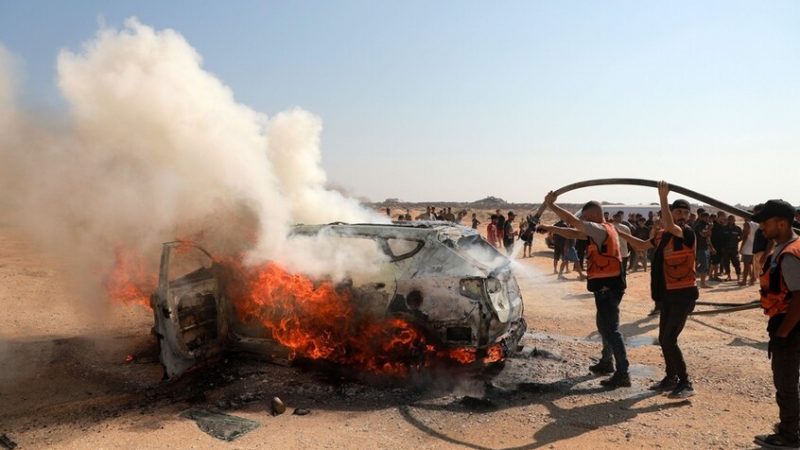 المركز الفلسطيني لحقوق الإنسان: الاحتلال يكثف هجماته بإطلاق النار على خيام النازحين في غزة