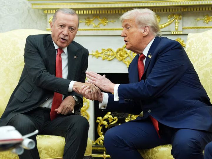 إعلام عبري: ترامب أحبط هجوما إسرائيليا ضخما على سوريا موجها ضد أردوغان