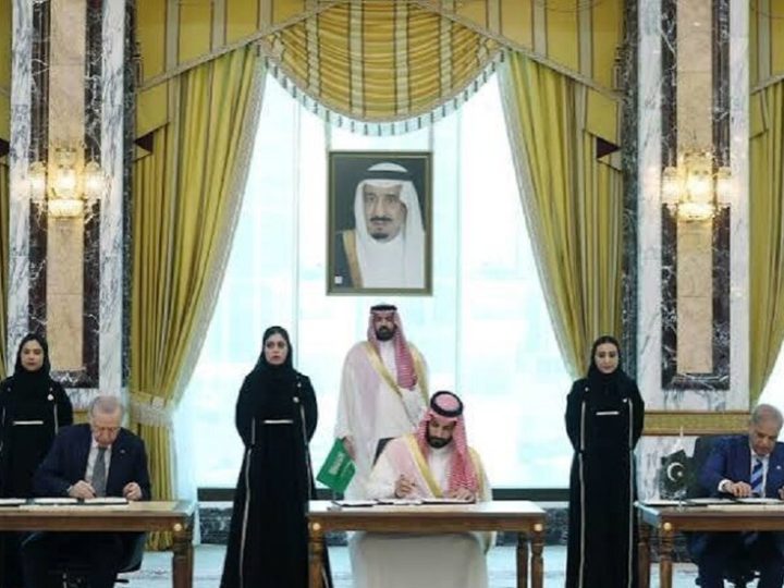 خبير يوضح احتمالات نجاح السعودية بتشكيل نظام جديد في الشرق الأوسط بعيدا عن واشنطن بعد “اتفاقية مكة”
