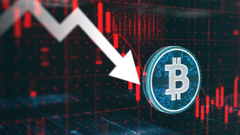 تريليون دولار تتبخر من سوق العملات المشفرة.. والمضاربون الأفراد يتراجعون