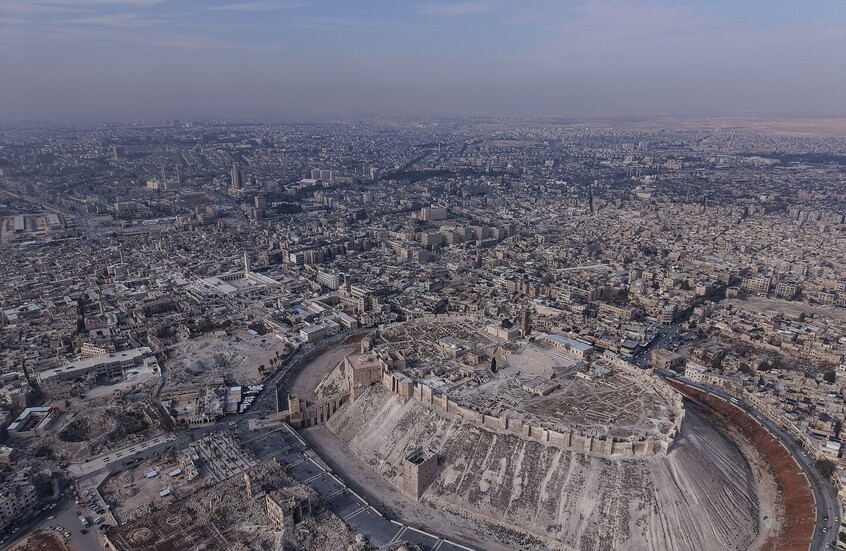 جدل في حلب حول المولد النبوي.. بين الاحتفال و”البدعة” (فيديو)