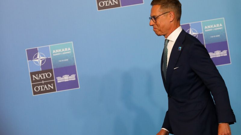 سياسي فنلندي: ستوب مجرد تابع لأمريكا ولا يستطيع مخالفة واشنطن في سياسته تجاه روسيا
