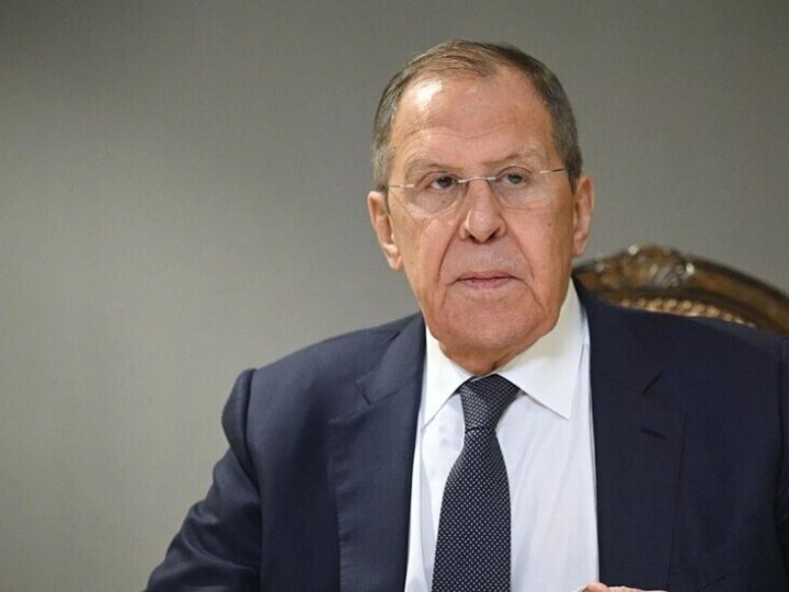لافروف: اليابان تنتهك دستورها وتتخلى عن إرثها التاريخي خدمة لواشنطن
