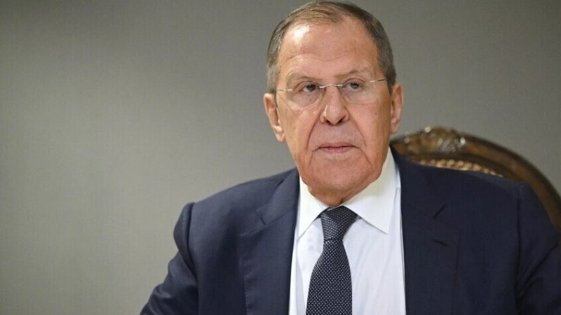 لافروف: اليابان تنتهك دستورها وتتخلى عن إرثها التاريخي خدمة لواشنطن