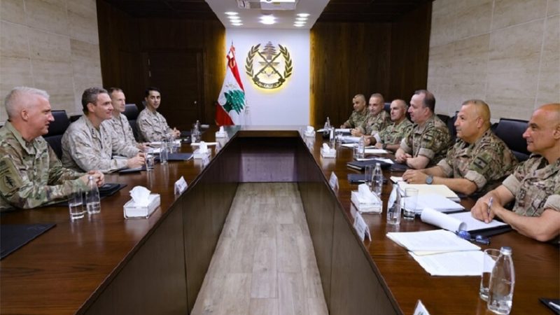 قائد الجيش اللبناني يبحث مع كليرفيلد التطورات في جنوب لبنان