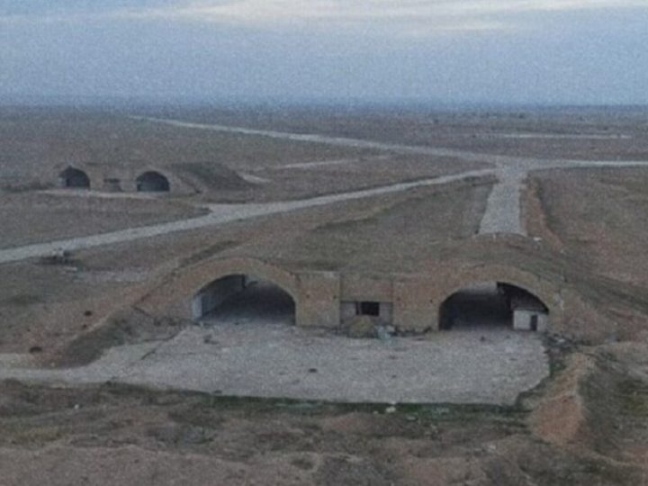 مصدر عسكري سوري: الطيران الإسرائيلي استهدف مطار أبو الظهور العسكري بريف إدلب