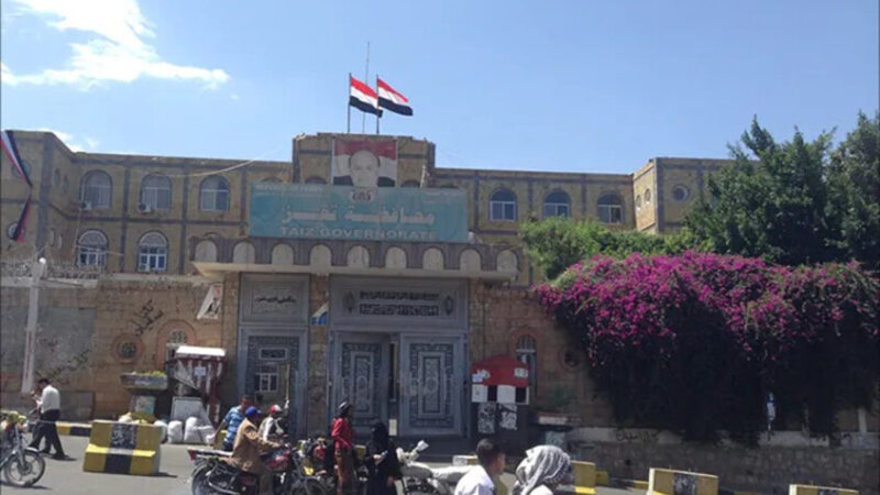 اليمن: الجيش يعلن استهداف مواقع للحوثيين بطائرات مسيرة في تعز