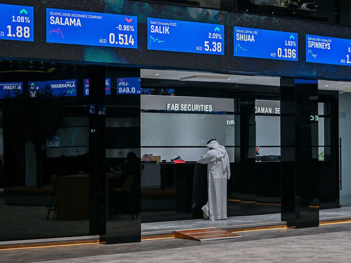 تراجع بورصتي الإمارات وسط توترات إقليمية